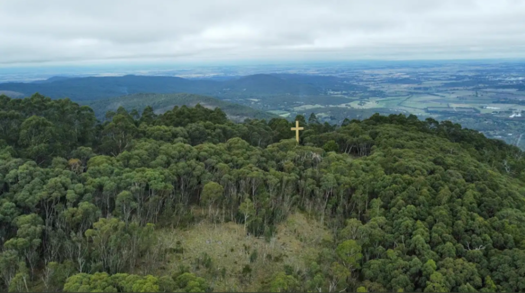 Mount Macedon Loop via Camels Hump